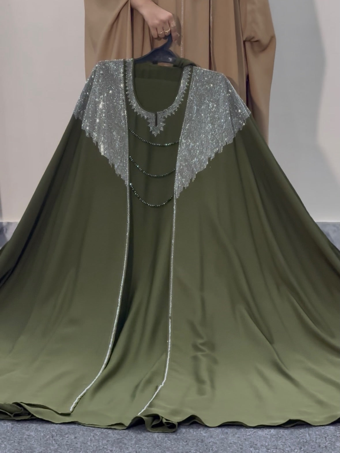4-piece abaya set khuram Sultan Abaya